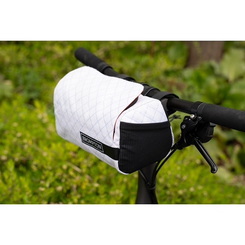 BROMPTON ( �u�����v�g�� ) �t�����g�o�b�O/�n���h���o�b�O BAR BAG ( �o�[�o�b�O ) �z���C�g 4L