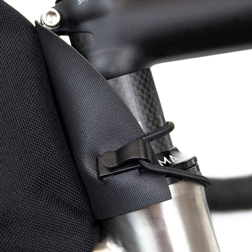 RESTRAP ( ���X�g���b�v ) �t���[���o�b�O TOP TUBE BAG ( �g�b�v�`���[�u�o�b�O ) �u���b�N 0.8L