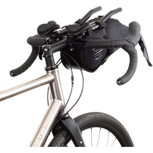 RESTRAP ( ���X�g���b�v ) �t�����g�o�b�O/�n���h���o�b�O RACE AERO BAR BAG ( ���[�X �G�A�� �o�[�o�b�O ) �u���b�N 7L