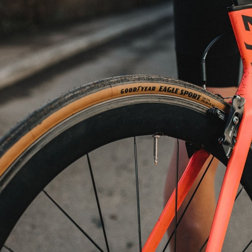 GOODYEAR ( �O�b�h�C���[ ) �N�����`���[�^�C�� EAGLE SPORT TUBE TYPE ( �C�[�O�� �X�|�[�c �`���[�u�^�C�v ) �u���b�N 700X28 ( 622 )