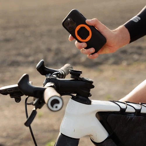 QUAD LOCK ( NAbh bN ) X}zz_[ XeLbv}Eg