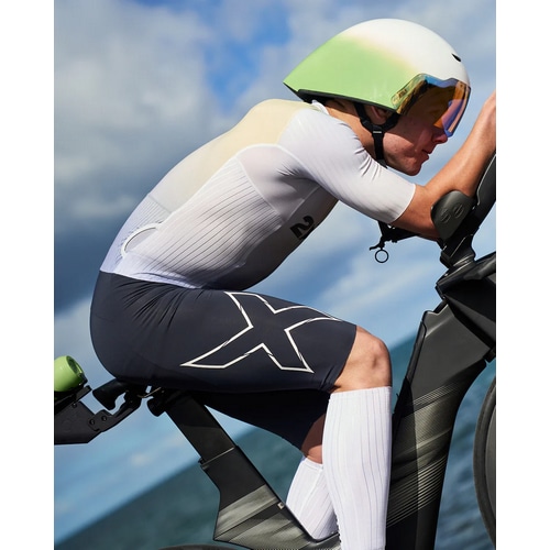 2XU ( �c�[�^�C���Y���[ ) �g���C�X�[�c LIGHT SPEED REACT SLEEVED TRISUIT ( ���C�g �X�s�[�h ���A�N�g �X���[�u �g���C�X�[�c ) CLM/IDK M