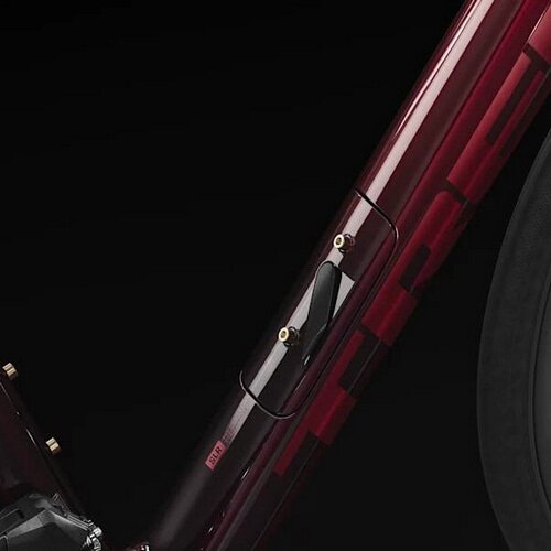 Trek ドマーニーカーボンレッドブラック DT Swiss ドマーニサイズ52 Trek ドマーニーカーボンレッドブラック DT Swiss ドマーニ