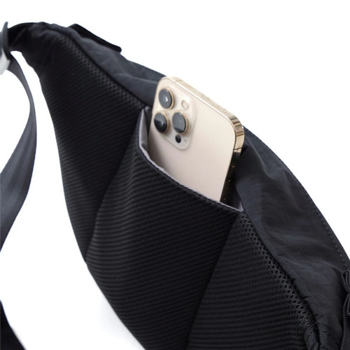 CHROME ( クローム ) ショルダーバッグ他(ダッフル、ブリーフケース、ワンハンドル、キャリーバッグ) BOT FLAP SLING 8L ( ボット フリップ スリング 8L ) ブラッククリンクル 8L