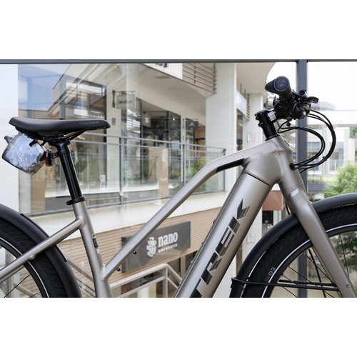 【美品】走行距離230キロTREKトレックe−bike電動自転車ALLANT+8