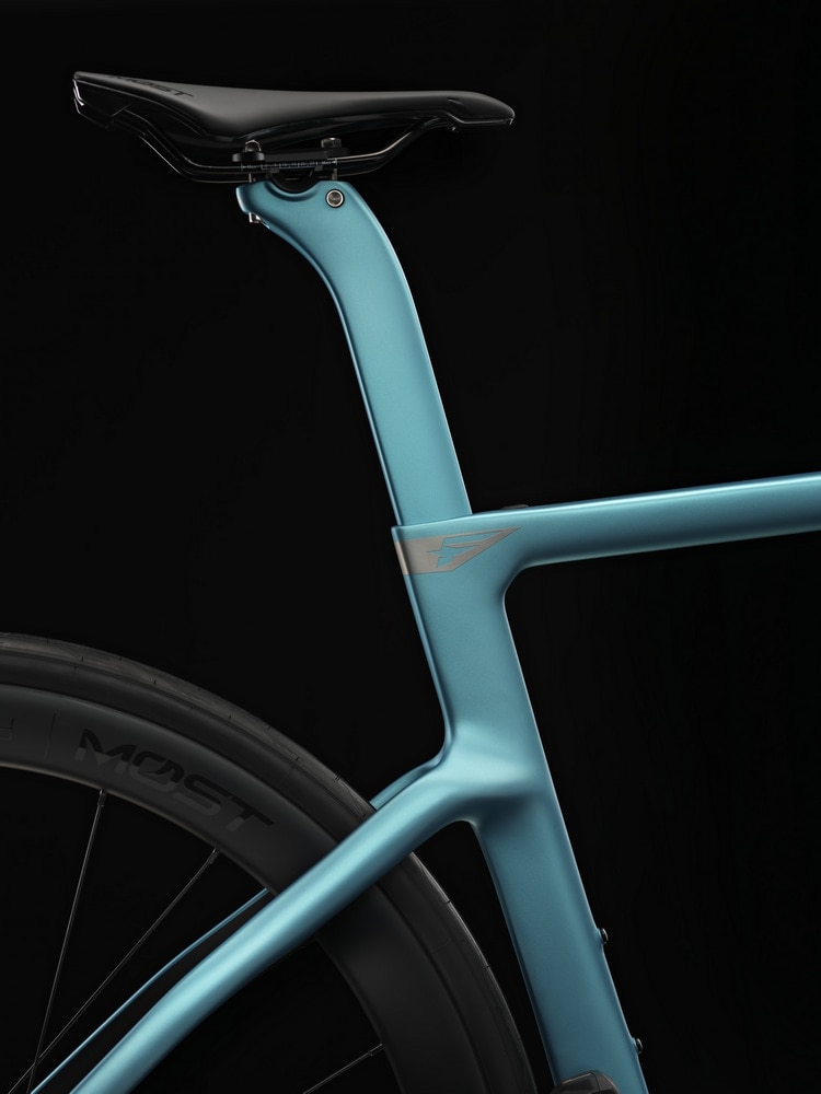 PINARELLO ( ピナレロ ) ロードバイク F5 (105 R7170系 Di2 12s/ FULCRUM R800) J222 アズーラ ルミナ 43 (身長目安155cm前後)