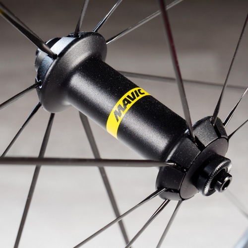 MAVIC ( }BbN ) [hoCNpzC[(fBXNu[Lp) COSMIC SLR 32 DISC 21MM ( RX~bN SLR 32 fBXN )+ YKSION PRO UST II 25C OZbg/V}mHG/700C (622x21TC) [^C:25-32mm]