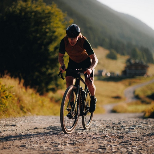 MAVIC ( �}���B�b�N ) ���[�h�o�C�N�p�z�C�[��(�f�B�X�N�u���[�L�p) ALLROAD S CARBON ( �I�[�����[�h S �J�[�{�� ) �t�����g�̂� / �V�}�mHG (M11) / 700C(622x25TSS)[�����^�C����:30-64mm]