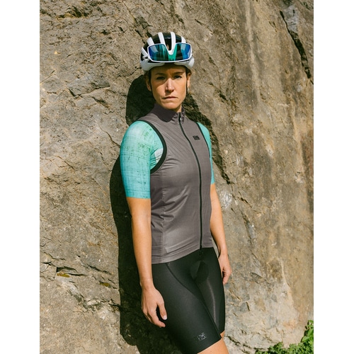 ETXE-ONDO ( エチェオンド ) ベスト・ジレ EON VEST ( エオン ベスト ) アンスラサイト M