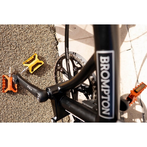 BROMPTON ( �u�����v�g�� ) �t���b�g�y�_�� SUPERLIGHT QUICK RELEASE PEDAL ( �X�[�p�[���C�g �N�C�b�N �����[�X �y�_�� ) �I�����W