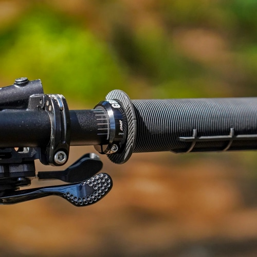 DMR ( �f�B�[�G���A�[�� ) �O���b�v GRIDLOCK GRIP ( �O���b�h���b�N �O���b�v ) �u���b�N