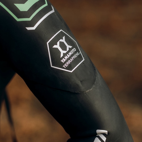 ZONE3 ( ][X[ ) EFbgX[c WOMENfS VISION WETSUIT ( EBY rW EFbgX[c ) ubN/O[ M fB[X