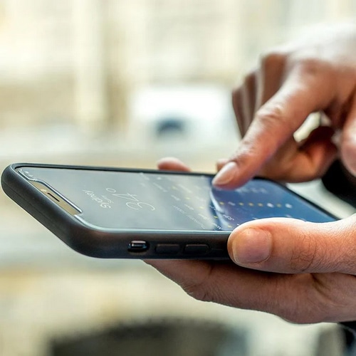 QUAD LOCK ( �N�A�b�h ���b�N ) �G�� �K���X�X�N���[���v���e�N�^�[ �N���A iPhone16e