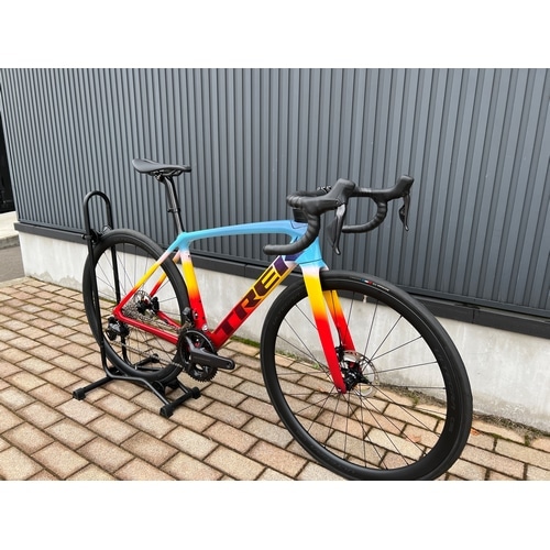 TREK ( トレック ) ロードバイク EMONDA SLR ( エモンダ SLR ) Shimano ULTEGRA Di2  【仙台オリジナル完成車】 アイコン/ファーストライト 52 ( 適応身長目安170cm前後 )