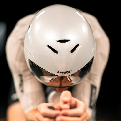 MET ( ���b�g ) �X�|�[�c�w�����b�g DRONE WIDE BODY2 ( �h���[�� ���C�h �{�f�B2 ) �z���C�g���^���b�N�O���b�V�[ M ( 56-58cm )