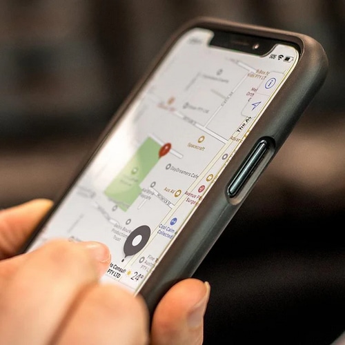 QUAD LOCK ( �N�A�b�h ���b�N ) �G�� �K���X�X�N���[���v���e�N�^�[ �N���A iPhone16e