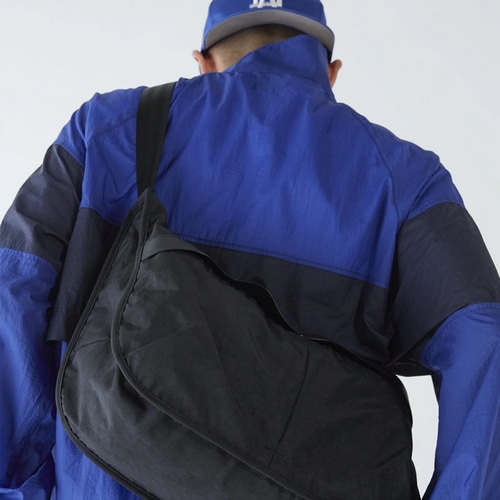 CHROME ( N[ ) bZW[obO YOYOGI 14L MESSENGER ( M 14L bZW[ ) ubN 14L