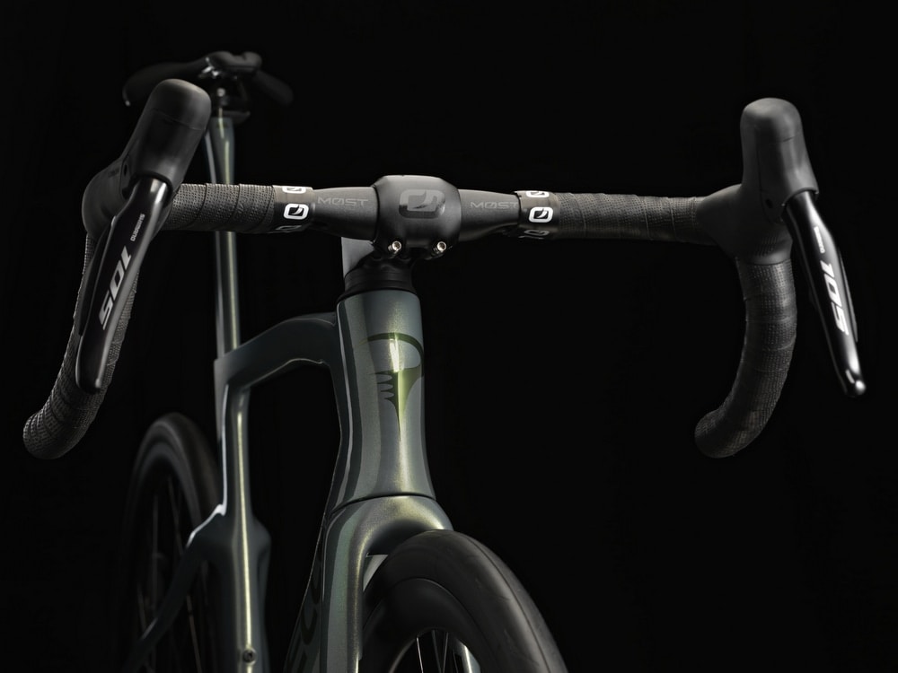 PINARELLO ( ピナレロ ) ロードバイク F5 (105 R7170系 Di2 12s/ FULCRUM R800) J230 エメラルド シフト 43 (身長目安155cm前後)