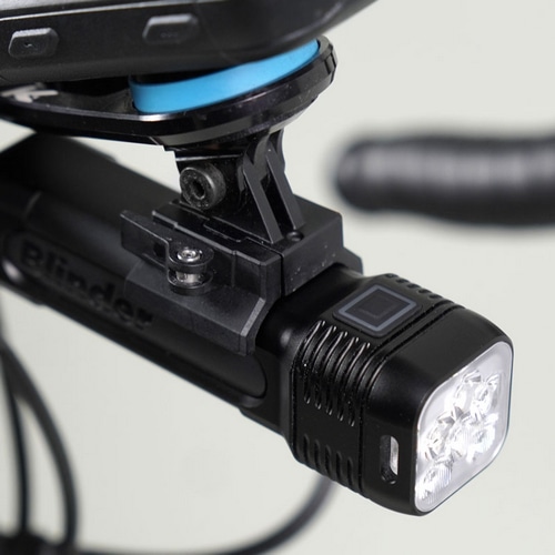 knog. ( �m�O ) �t�����g���e�[�����C�g�Z�b�g BLINDER 1300+ FROG V3 REAR ( �u���C���_�[ 1300+ �t���b�O V3 ���A )