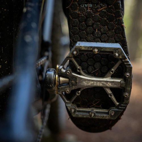 SHIMANO ( シマノ ) フラットペダル SAINT フラットペダル | 自転車