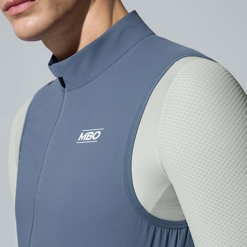MBO ( �G���r�[�I�[ ) �x�X�g�E�W�� V125 MEN'S PREMIUM LIGHTWEIGHT WIND VEST ( �����Y �v���~�A�� ���C�g�E�F�C�g �E�B���h �x�X�g ) �X�`�[�� �u���[ M