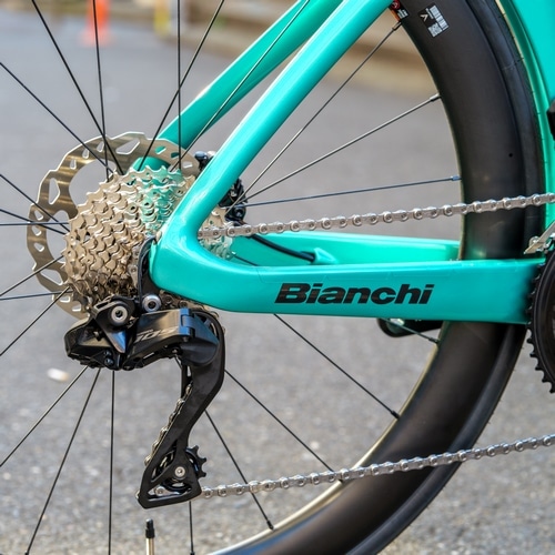 BIANCHI ( �r�A���L ) ���[�h�o�C�N OLTRE COMP 105 DI2 ( �I���g�� �R���v 105 DI2 ) ���^���b�N�`�F���X�e/�u���b�N�t���O���b�V�[ 50 ( �g���ڈ�165cm�O�� )