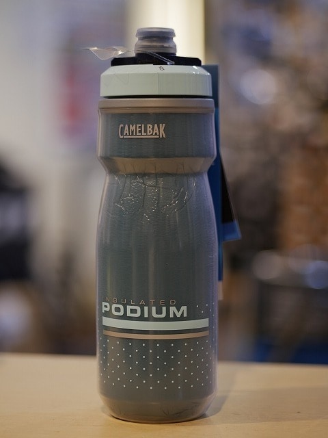 キャメルバック(CAMELBAK) ポディウム 自転車用ボトル やわらかい 飲みやすい 620ml(21oz) フィアリーレッド 18892158