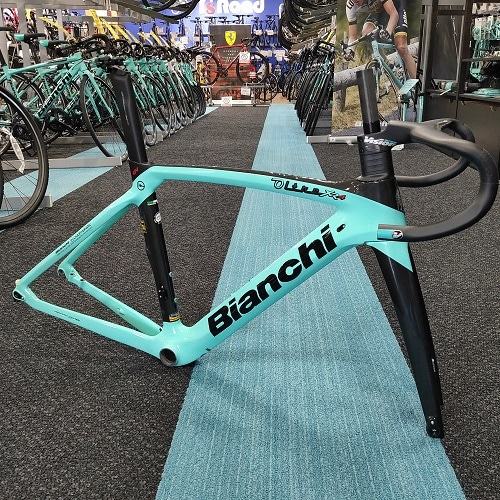 BIANCHI ( ビアンキ ) ロードフレーム OLTRE XR4 CV DISC F/S ( オルトレ XR4 CV ディスク フレームセット ) チェレステ 50(適正身長165〜170cm前後) 