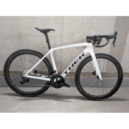 TREK EMONDA SL 5 x ANTARES�J�[�{���z�C�[��