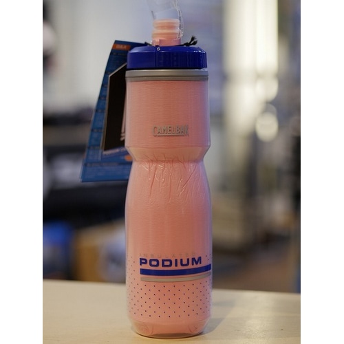  CAMELBAK ( キャメルバック ) ウォーターボトル ポディウム チル V5ピンク/U.マリン 710ML 【 入間店アウトレット特価 】 