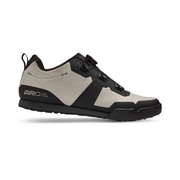 GIRO ( �W�� ) �V���[�Y TRACKER BOA ( �g���b�J�[ �{�A ) �X�g�[�� 41 ( 25.5cm )