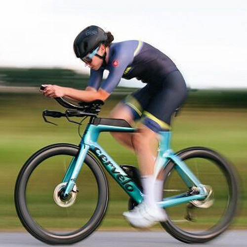 人も、マシンも、スピードはいつも本物。