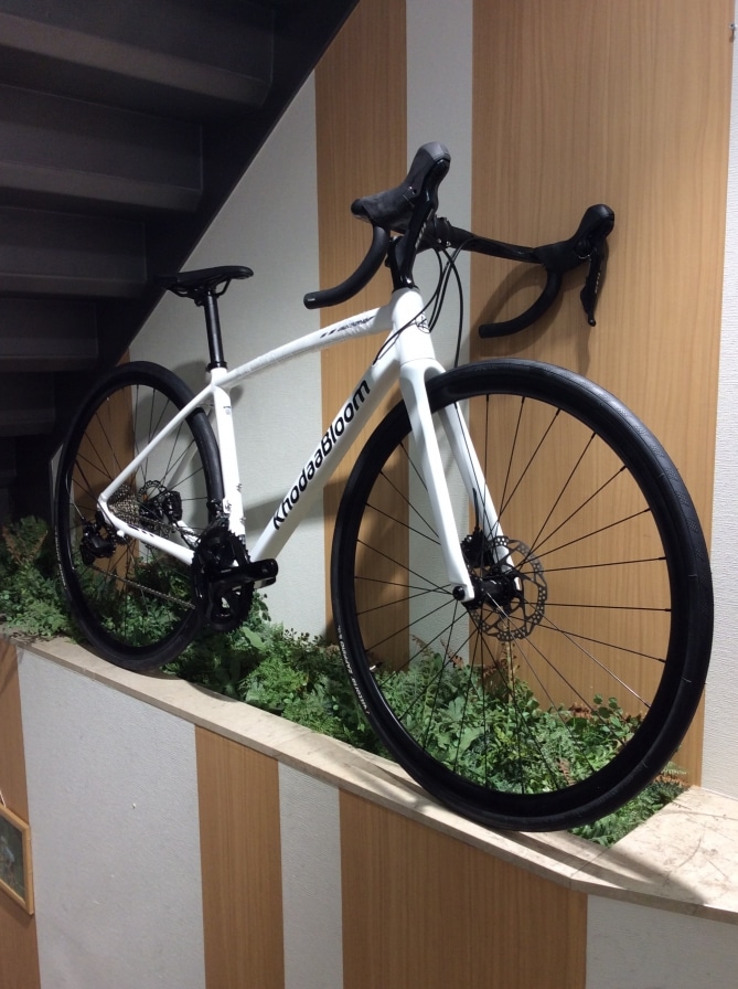 自転車本体 KhodaaBloom FARNA DISC CLARIS 500mm 2020 KHODAABLOOM】9万円アンダーでDISCロードバイクが買えちゃう
