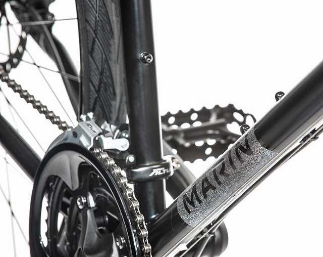 REFLECTIVE GRAPHICS AND TIRES