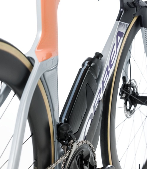 ORDU エアロボトルとケージ