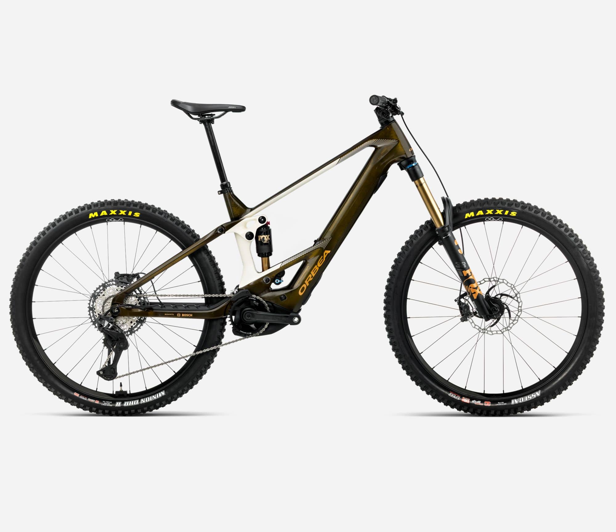 【即乘】送料無料OLMO ロードバイク SHIMANO 27速 Epuipe オオトモ 完成品 クロスバイク 組立済 700C 700×28C 自転車 27インチ