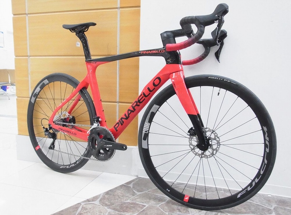 PINARELLO ( ピナレロ ) ロードバイク PRINCE DISK ( プリンス ディスク ) 105 11S 船橋店カスタム完成車  B212R ラディアント レッド 53 (適応身長目安175cm前後) | 自転車・パーツ・ウェア通販 | ワイズロードオンライン