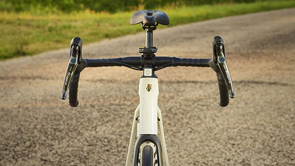 TREK DOMANE AL�V���[�Y