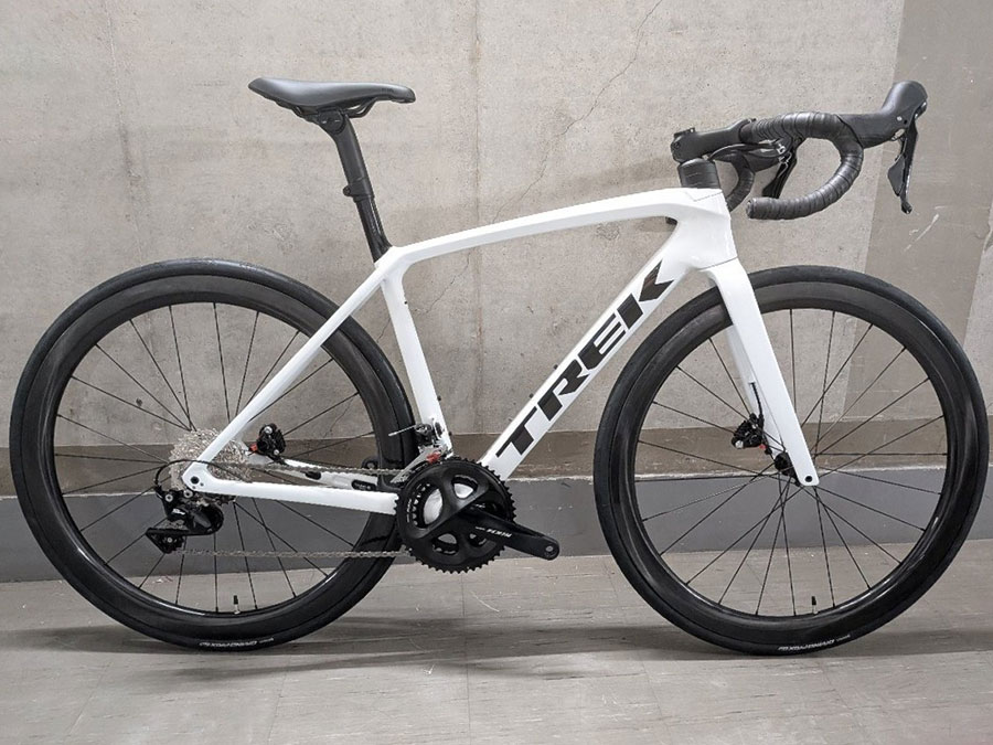 TREK EMONDA SL 5 x ANTARES�J�[�{���z�C�[��